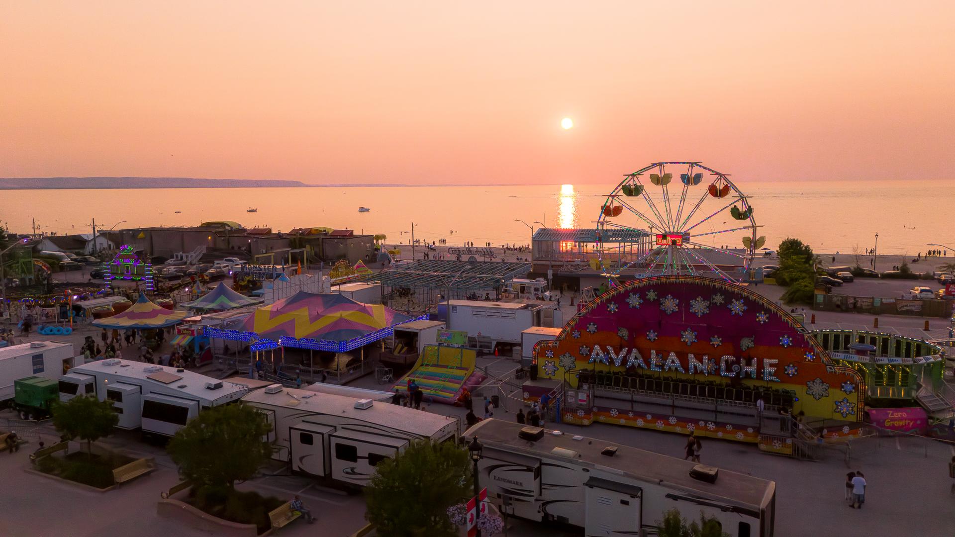 A panoramic view of Wasaga Beach at sunset